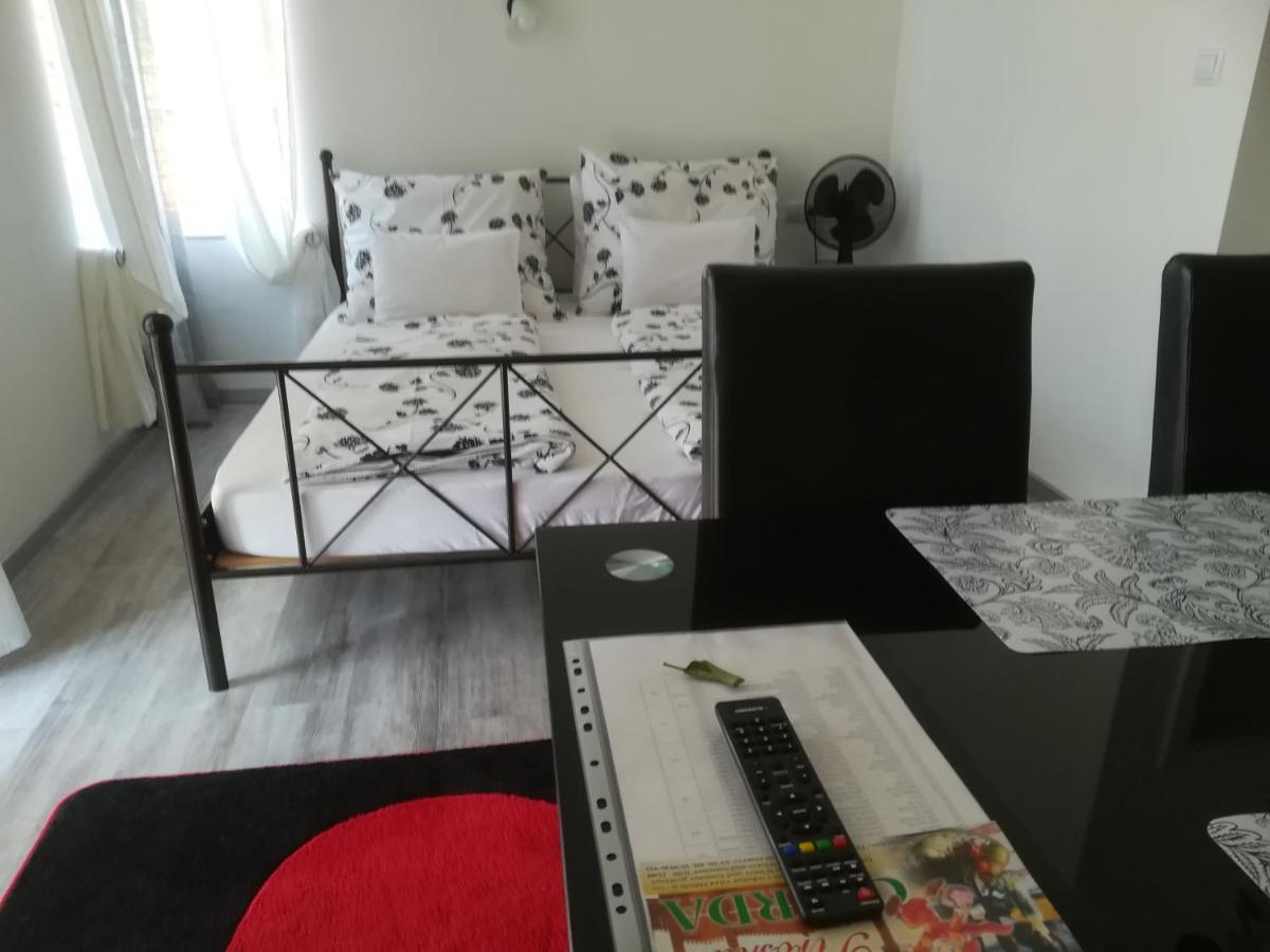 Ferienwohnung Edina Vendeghaz-Gyenesdiás Exterior foto