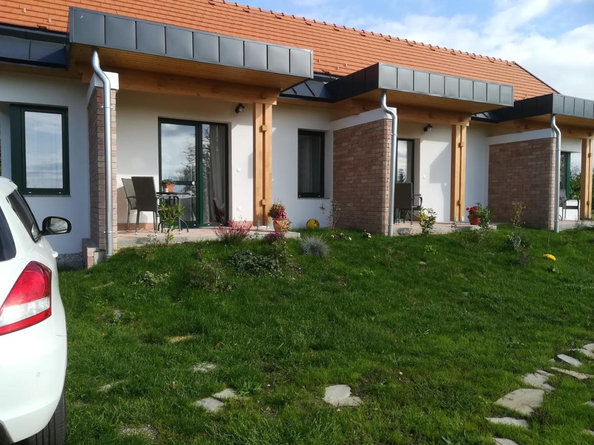 Ferienwohnung Edina Vendeghaz-Gyenesdiás Exterior foto