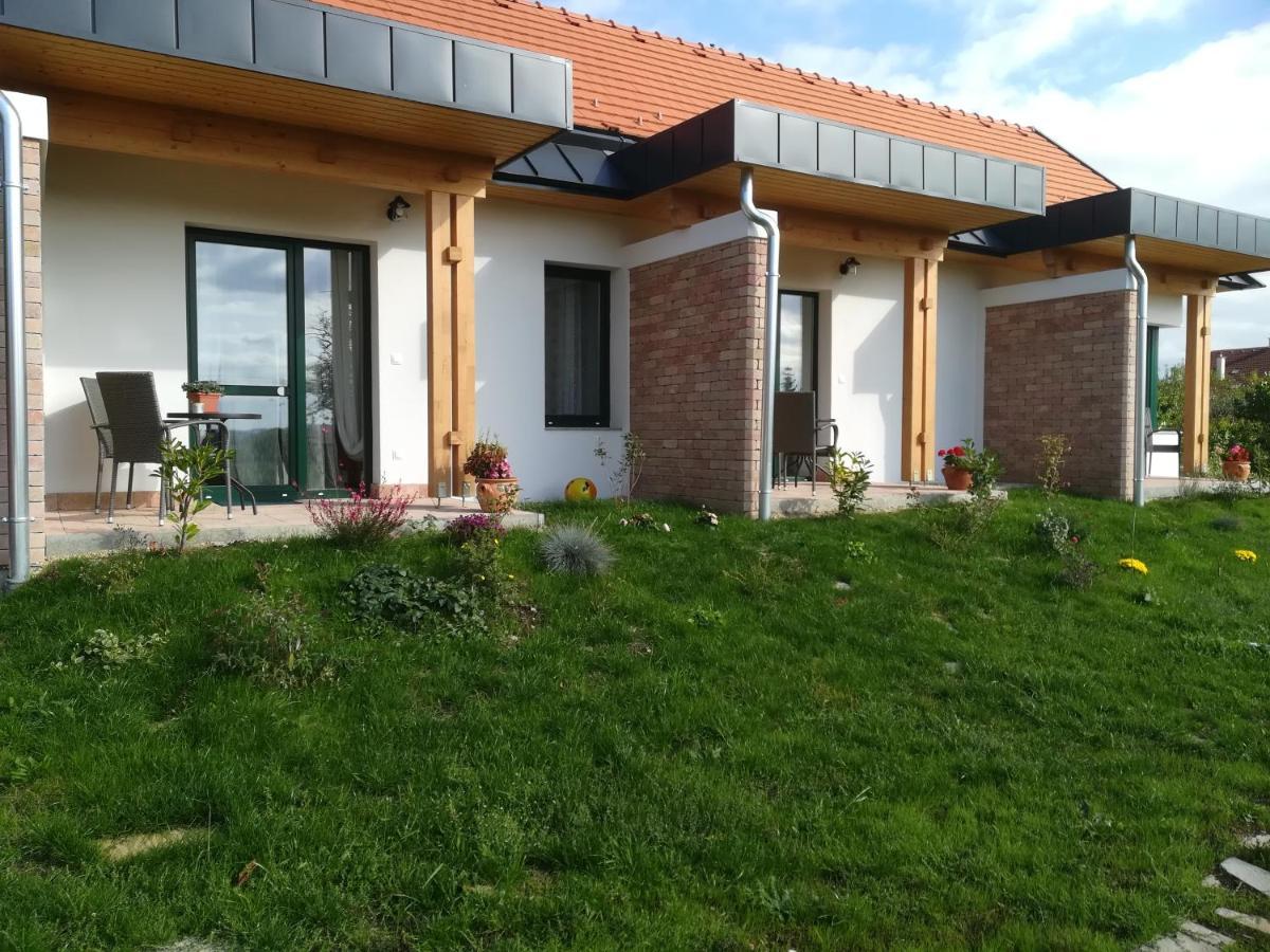 Ferienwohnung Edina Vendeghaz-Gyenesdiás Exterior foto