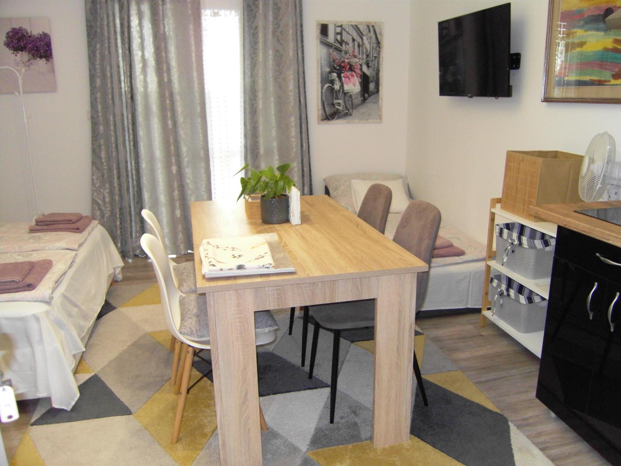 Ferienwohnung Edina Vendeghaz-Gyenesdiás Exterior foto